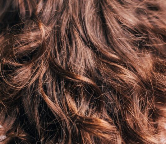 여름철 헤어 건강 black and brown hair